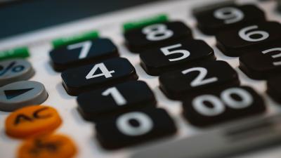 Indicadores Financeiros Essenciais: Como monitorar a saúde financeira do negócio.
